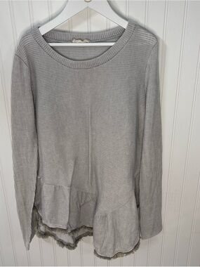 Altar'd State Light Gray Long-Sleeve Ruffle Hem Tunic